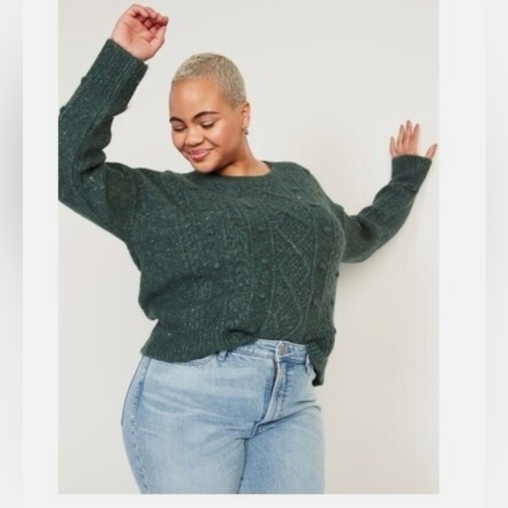 Women's Green Cable Knit Sweater